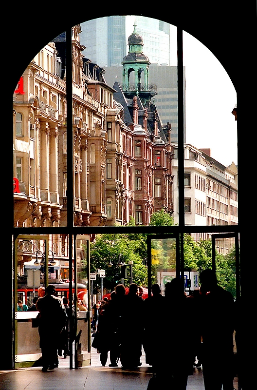 Frankfurt Station View � Dave Hickey